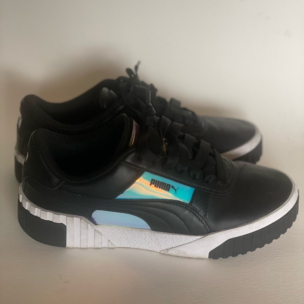Puma Cali Glow tennis shoes! Women’s size 7.